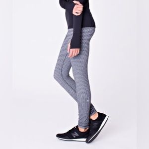 Ivivva by Lululemon Rhythmic Tight in Digi Weave Leggings